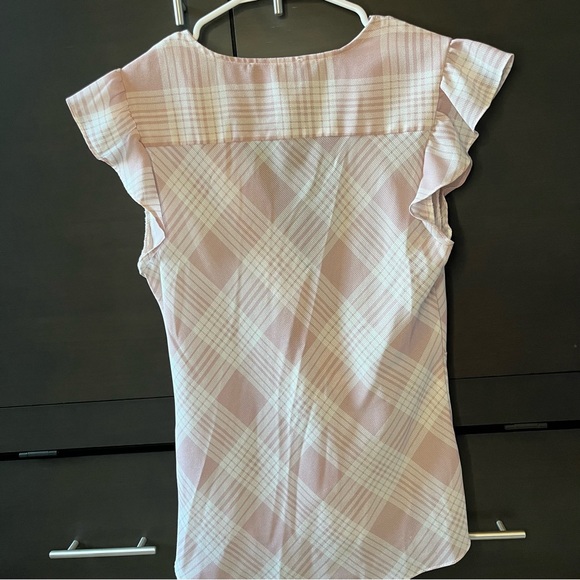 Business Plaid Shell Blouse - Picture 8 of 8